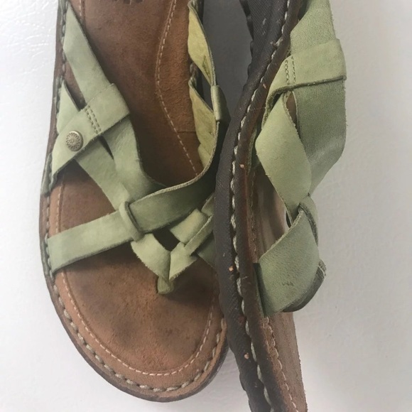 UGG Shoes - UGG Australia Green Sandals Size 7